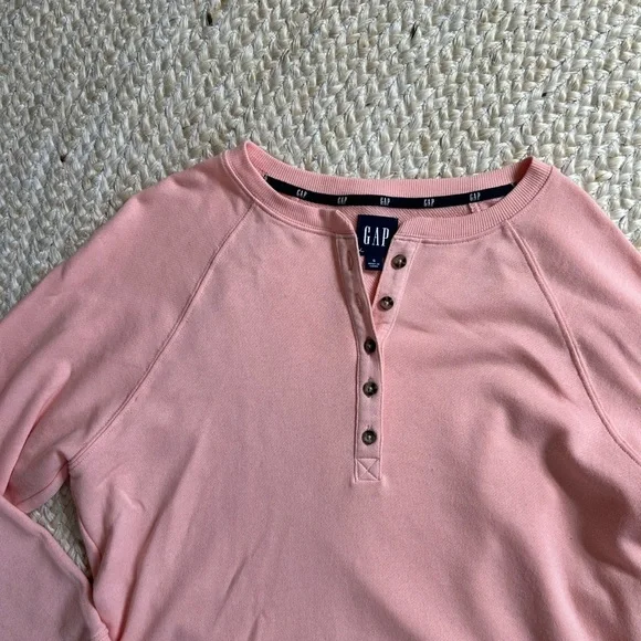 Gap peach pink Henley crew long sleeve sweater sweatshirt S women’s - Picture 3 of 4